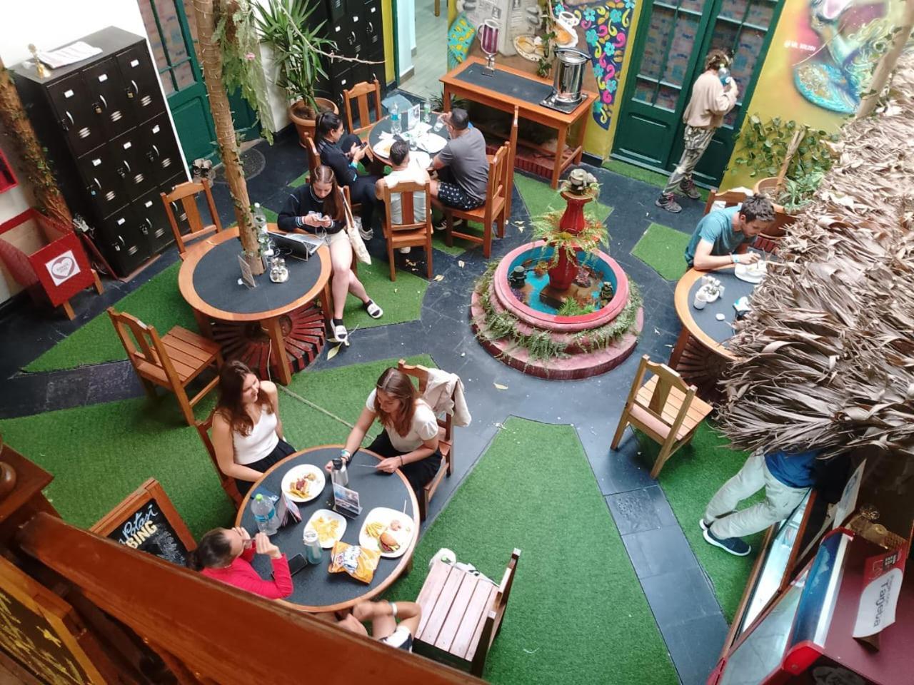 Saint Peter'S Llama Hostal لاباز المظهر الخارجي الصورة